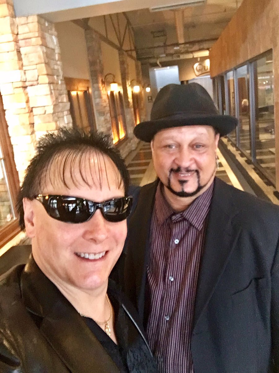 Real_DARGI's tweet photo. #EmeraldGuitars Has Helped #Power 4 #Decades #OldFriends #CreativePartners #DARGI &
#ARTProfessorPhunkHAYNES #BIGSWEDE #BLACKONBLACK #Creative #Writing #Backing #Endeavors 4Other #AwardWinningArtists Now TheyShallB Releasing TheirOwn #FILM #TV #MUSIC #TOURING #STAGE #PROJECTS👍😎 https://t.co/u05rgSMybi