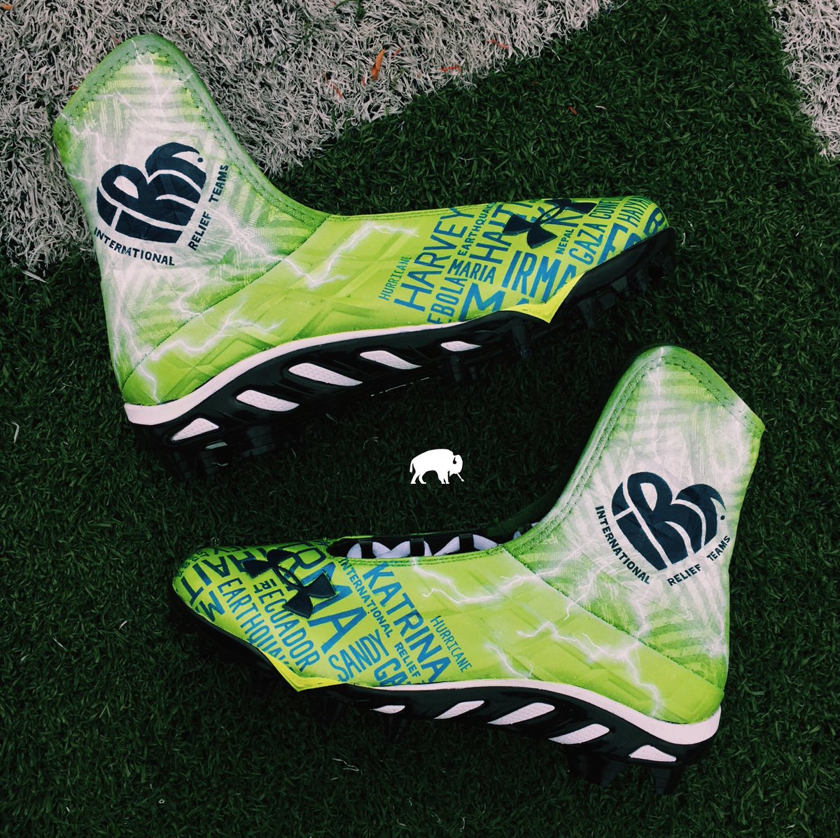 Lil_Eazy_Ana_42's tweet photo. National disasters leave families homeless, helpless, hopeless &amp; in  poverty. I’ve been there &amp; it’s not fun. It took us yrs to rebuild from Hurricane Katrina &amp; that’s why Sunday, I’m rocking my cleats for the millions fighting to restore &amp; rebuild #MyCauseMyCleats #GivingTuesday https://t.co/4NQnH5ItUY