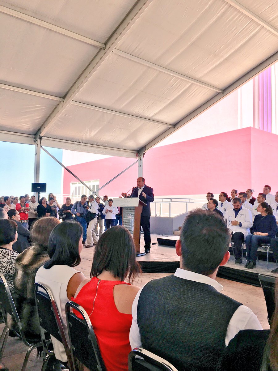 SEFIRC_COAH's tweet photo. #CerramosFuerte con la Inauguración del Centro Oncólogo “Salvador Chavarría Delgado” #CoahuilaElOgulloDelNorte https://t.co/H5h7m8ZKAg