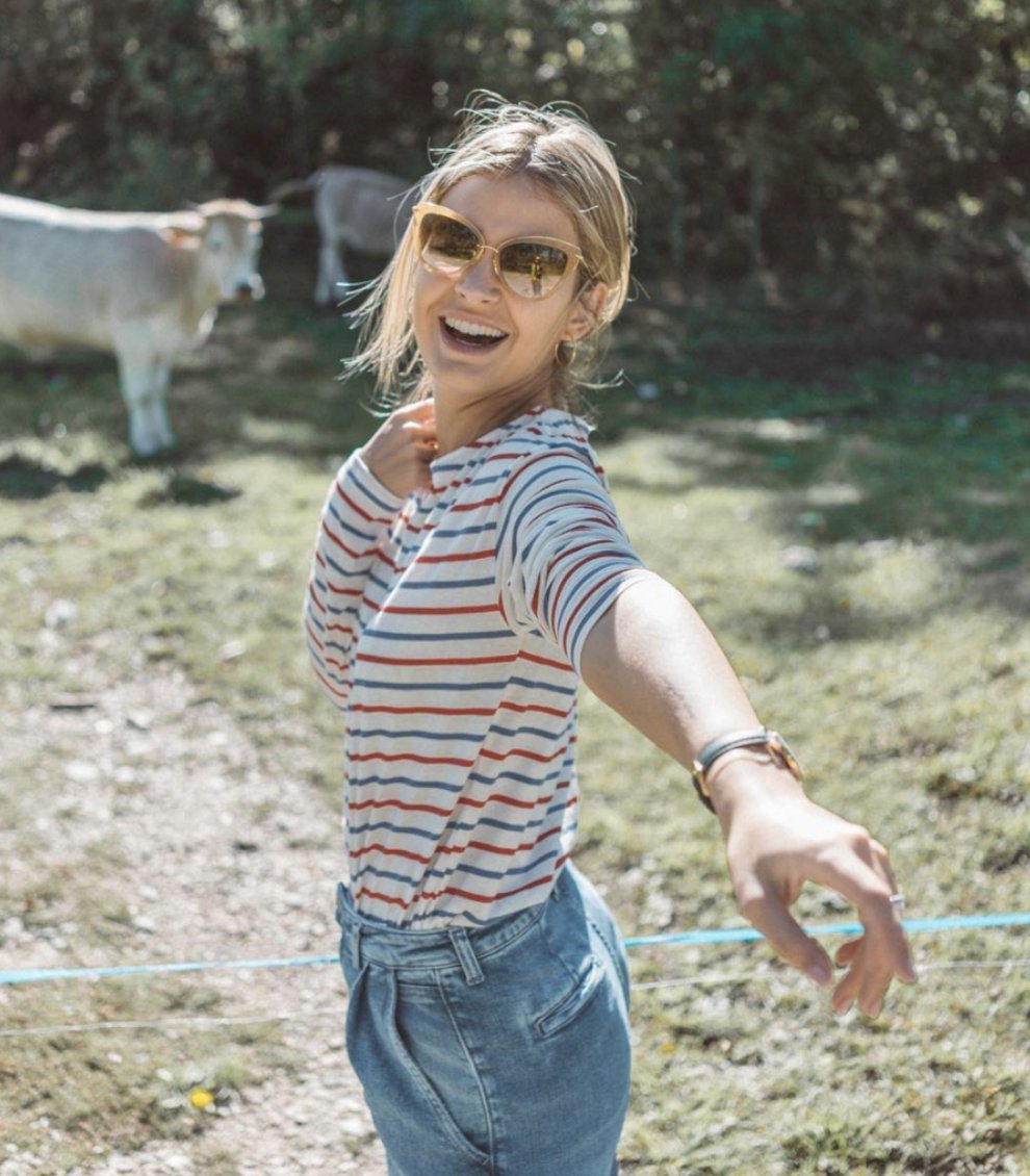 Rayas, denim y vacas con @lauraescanes 
Comparte tu look usando #MyPepeJeans