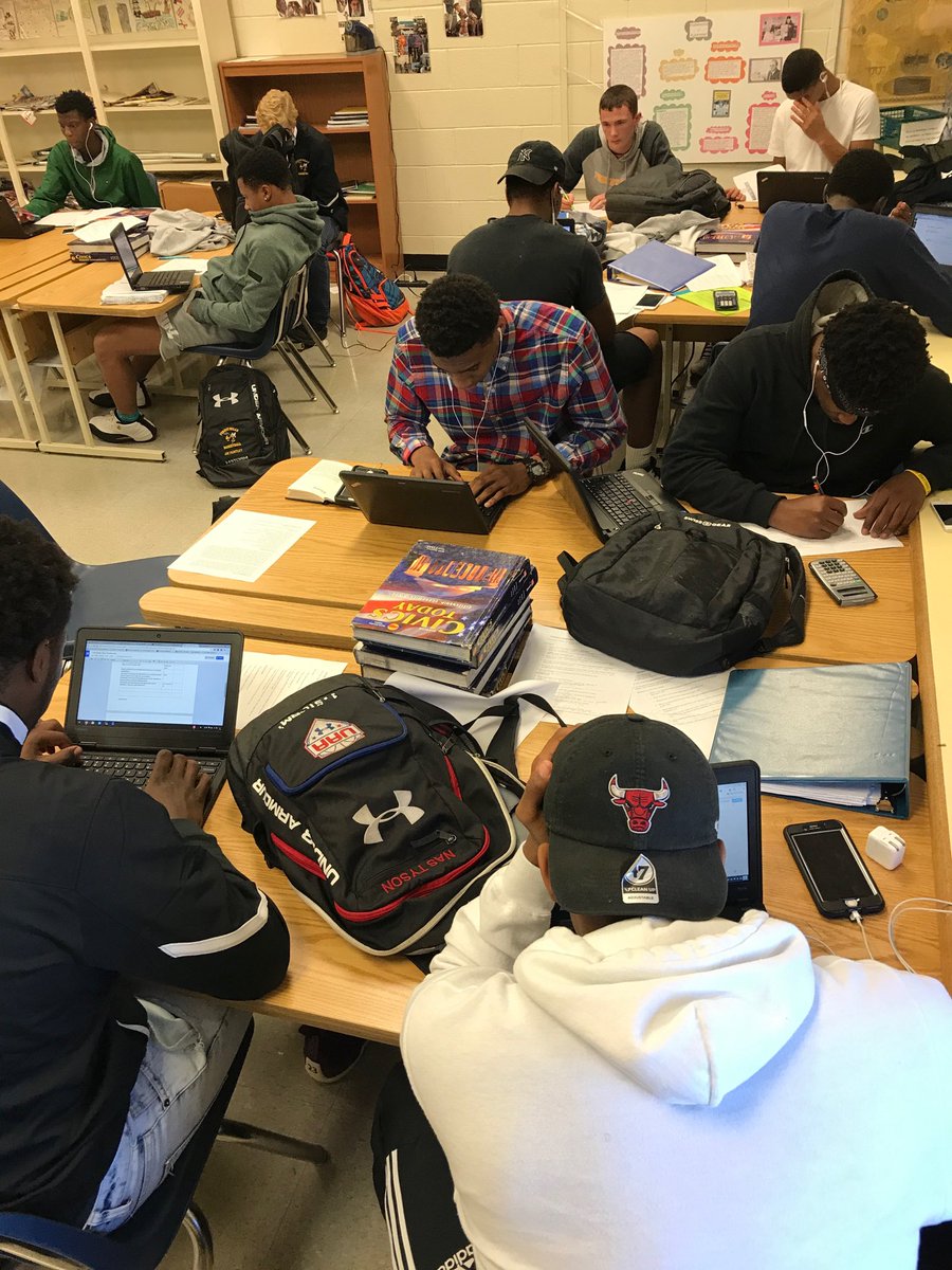 cdrosey1's tweet photo. They soar in class and on the court.—Intense study hall for the FHHS basketball players led by Coach Matt Sides (@FHHS_Basketball)... @ForestHillsHS @AGHoulihan #BeTheBest #Literacy4U https://t.co/8jtGKsNYkt