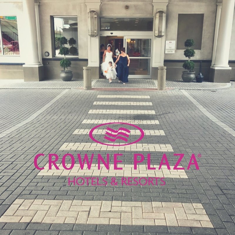 Stunning skyline views. Intimate dining. A complimentary wedding night guest room for the bride and groom. Get details and book your Syracuse wedding venue here. 

cpsyracuse.com/best-wedding-v…