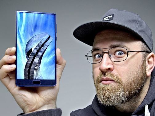 bestmodelphoto's tweet photo. The Super Smartphone You’ve Never Heard Of https://t.co/xRS36CLBax https://t.co/6dgxJTHfgt