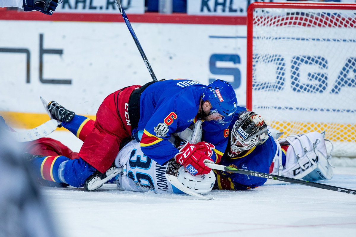 Jokerit_EN's tweet photo. WE DID IT! 🔥💪🏻
❌ 0–1 Sigaryov 
🚨 1–1 @SamiLepisto (Gilroy) PP 
🚨 2–1 @jouneri6 (Lepistö)
#Jokerit #KHL #JOKvsSIB https://t.co/lMhXrepMY1