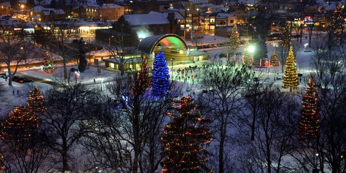 Kickoff the 2017 holiday season with the Lighting of the Lights in Victoria Park on Friday, December 1st. #Ldnont bit.ly/2Bm1ewF