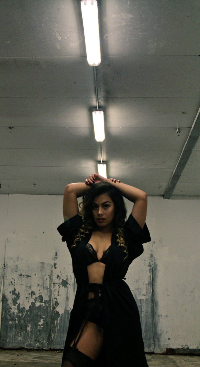 nickixcoles's tweet photo. Got some sick stuff last night w @catcordero14 #iphonepreview https://t.co/Rr87ilRGRr