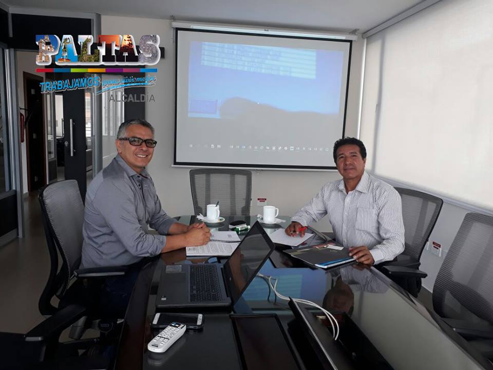 Compartimos con Ustedes esta imagen del trabajo que continúa realizando nuestro Alcalde el Arq. Ramiro Maita Sánchez en la ciudad de #Quito
 #Trabajamosparavivirmejor #Paltas #Agua #Gestión #Liderazgo