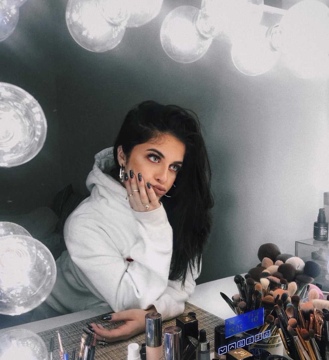 duhitzchey's tweet photo. @BabyAriel I just wanted to remind you how beautiful and special you are 💓 I met a lot of influencers but I haven’t met you yet so hurry and come to Austin Texas 😂 anyways your my idol , I look up to you because your not afraid to show who u really are :) ily 🙂💓 plz respond! https://t.co/PpOPtAuIs9