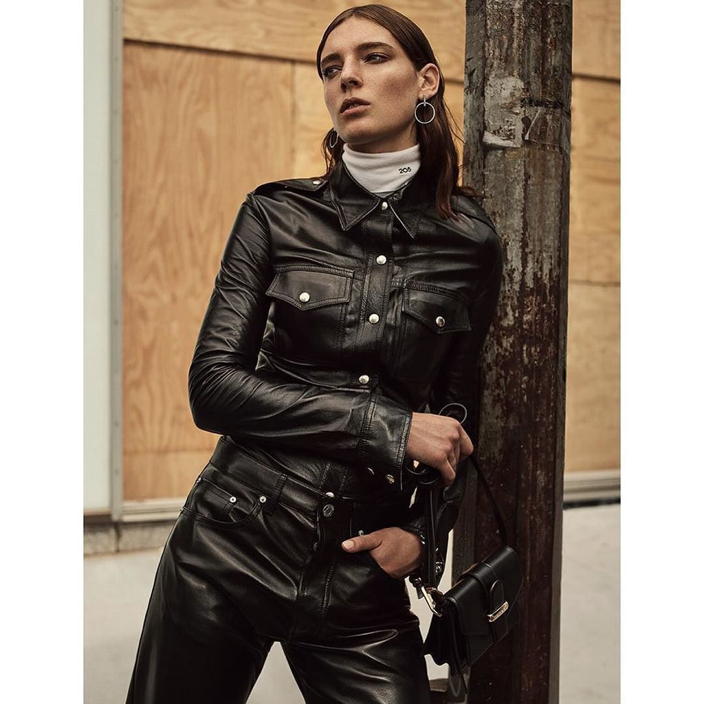StreetersUSA's tweet photo. Vogue China November 2017 ‘Walk On By,’ Makeup by #MakiRyoke Casting by #AmCasting Hair by #TomoJidai
@makiryoke @amcasting @tomojidai @voguechina #StreetersUSA #VogueChina #Vogue #Makeup #Hair #Beauty #ModelCasting #AnsleyGulielmi Photographed by #GregoryHarris https://t.co/Vj95l7DGnU