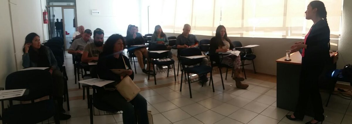 [Ahora] Nuestro #CentrosChile #Antofagasta, realiza la charla "Cómo compra el Estado", a cargo de representantes de <a href="/ChileCompra/">ChileCompra</a>.