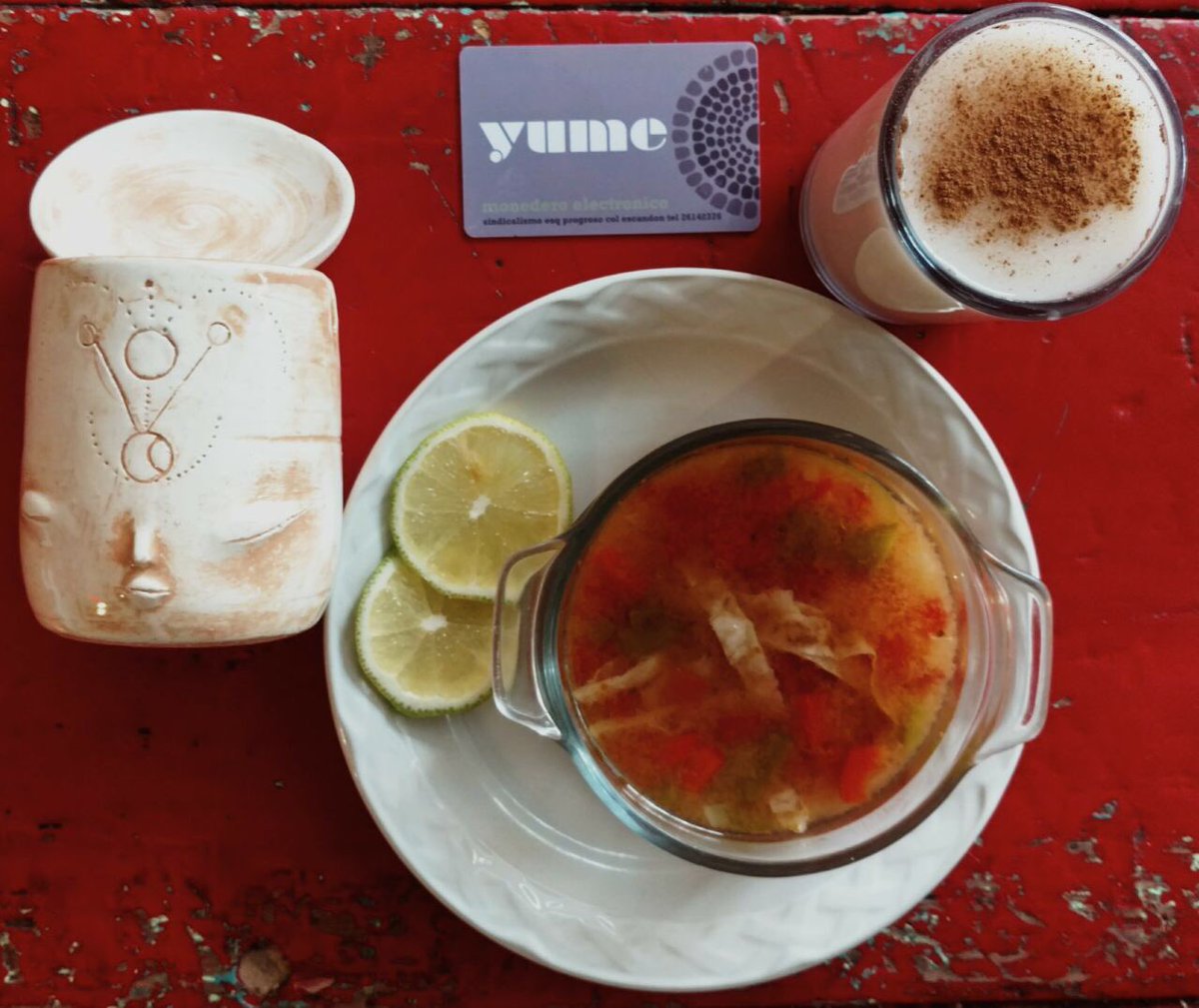 Hoy presentamos: Sopa de lima, agua de horchata y guisado de tu elección.
¡No te lo pierdas! 🙂