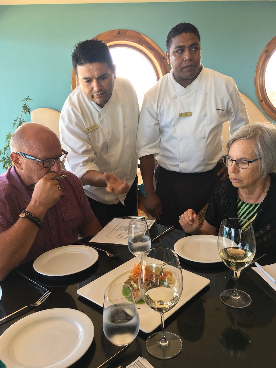 VilladelArcoCSL's tweet photo. Today is our final battle at #NeptuneSeafoodRestaurant Chef Jorge Salas VS Chef Candelario León 🍴👨🏽‍🍳 stay tuned for the final battle! #foodie #VillaMoments #BattleofChefs https://t.co/lLEXEexgji
