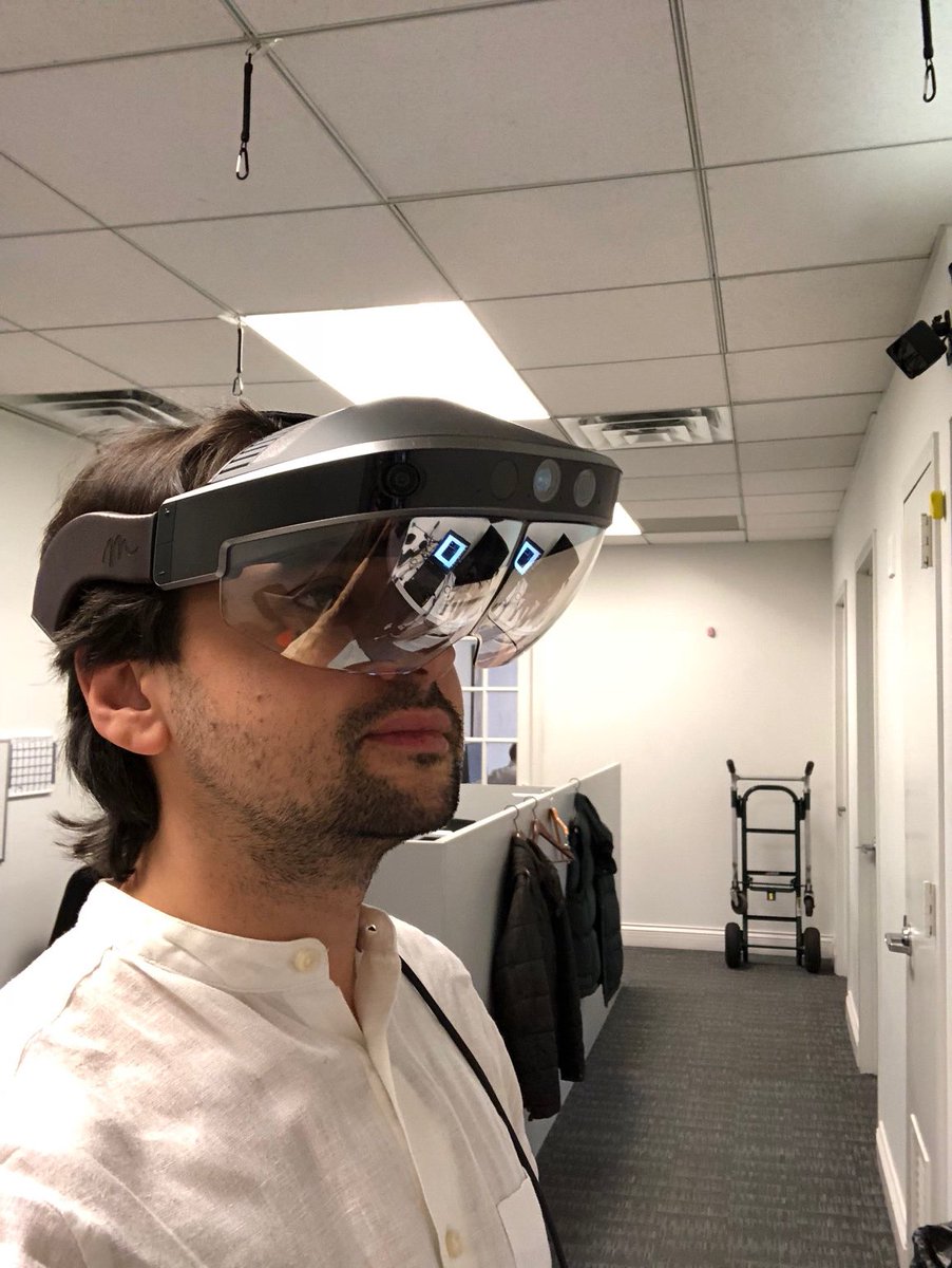 AR_Pandora's tweet photo. Just received our @metaglasses at our New York office, hit us up if you want to see a demo. #MixedReality https://t.co/7IJgyFXMln