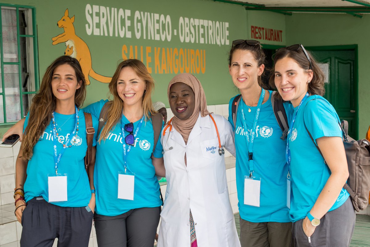 Ver las sonrisas de los niños, oír los aprendizajes de las madres y sentir que lo importante #NoEsLoQueDas. Ven a conocer el viaje a la esperanza que hicieron Sara Carbonero, <a href="/luciapediatra/">Dra. Lucía Galán (Lucía mi pediatra)</a>, <a href="/boticariagarcia/">Marián García</a> y <a href="/natamh/">Historietas de mamá</a> ➡️ bit.ly/ViajeEsperanza