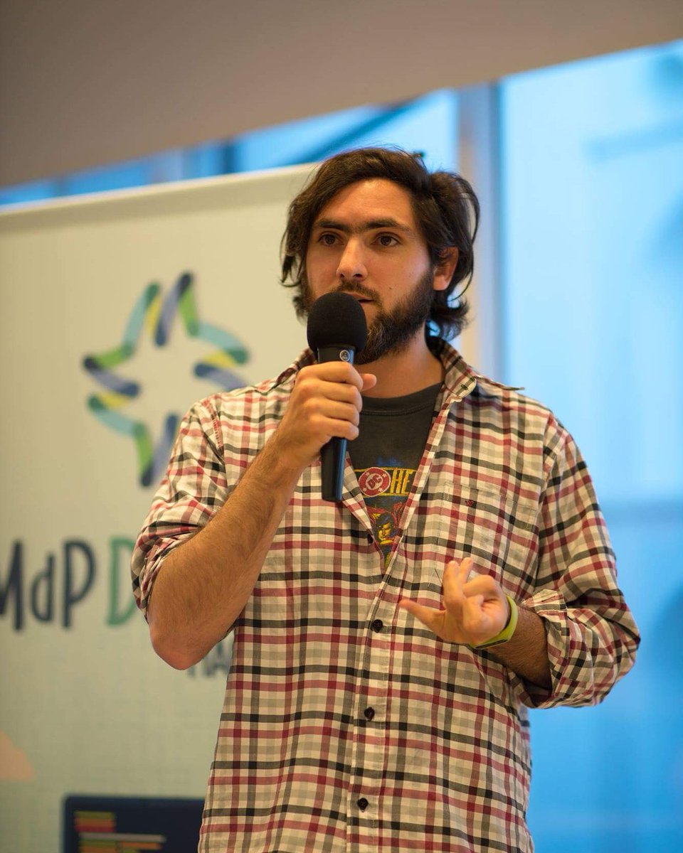 MyBusAR's tweet photo. #DetrasDelTeclado increíbles fotos del #MDPDataFest.
@nosoul88 https://t.co/INSYOsPysd