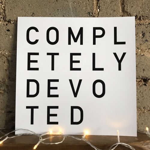 SurreyFamilyMag's tweet photo. RT @MoojoeGifts: This gorgeous print is now available from https://t.co/uPSubRMx1G #moojoegifts #completelydevoted #print #gifts #christmas #shoplocal #campaignshopsmall #smallbusiness #smallbusinessowner
https://t.co/vuDH70NpBh https://t.co/hgG14gBTf0