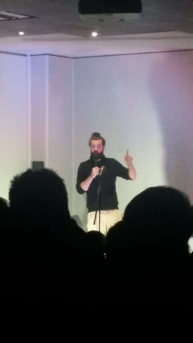 bdacampuseiffel's tweet photo. En direct du Campus Comedy Tour! https://t.co/YnJfwiof96