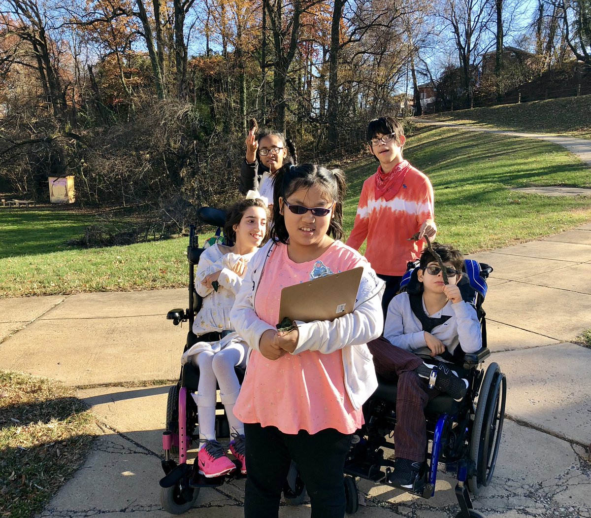 MsBrittanySLP's tweet photo. A beautiful day like today calls for a fall scavenger hunt! We found pine cones, brown and green leaves and even purple and yellow flowers! One thing we couldn’t find... a cloud in the sky! @stratford_mp #StratfordRocks https://t.co/JeblQKb3Xx