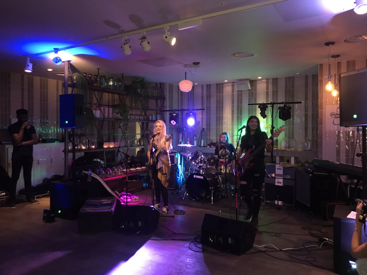 Ashfords_Law's tweet photo. Special guests The Flicks performing now for #ashfordsbotb2017 #botb 🎸🥁 https://t.co/nQbSov50A8