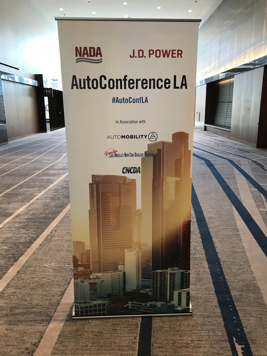 CDKGlobal's tweet photo. Happy to be here in sunny LA! Stop by our booth here at #AutoConfLA. https://t.co/68HlGQ4NGy