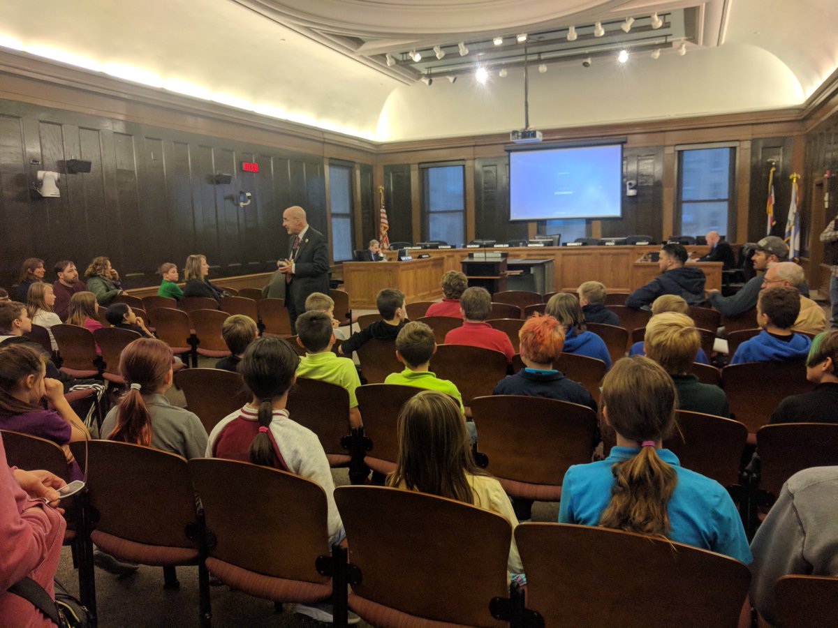 PPSEL_Bears's tweet photo. 5th graders visited the Colorado Springs City Council and spoke with a city councilperson. Several students spoke during the Citizen Discussion section of the council meeting. They practiced engaging in local democratic government. https://t.co/HEM9XCFKD8