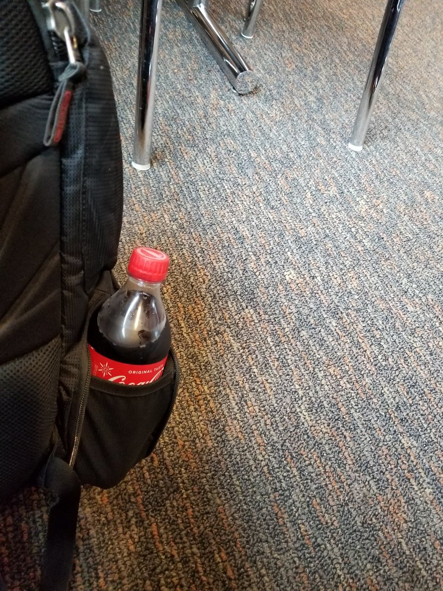 fr0st6yt3's tweet photo. @gorilladining #12daysofcoke #itsagorgeousyeti
keepin the coke loaded! https://t.co/6b0h7qlF08