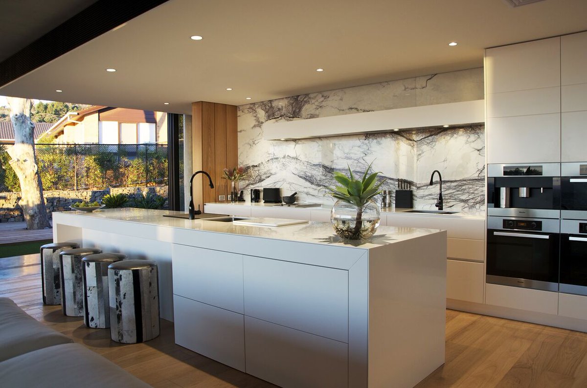ZolidServices's tweet photo. We offer a wide range of #Coran #worktops. Would you like to know more? visit  https://t.co/0TVFjgvIR0 #MidsHour #ManufacturingHour https://t.co/E19cHd4u1G