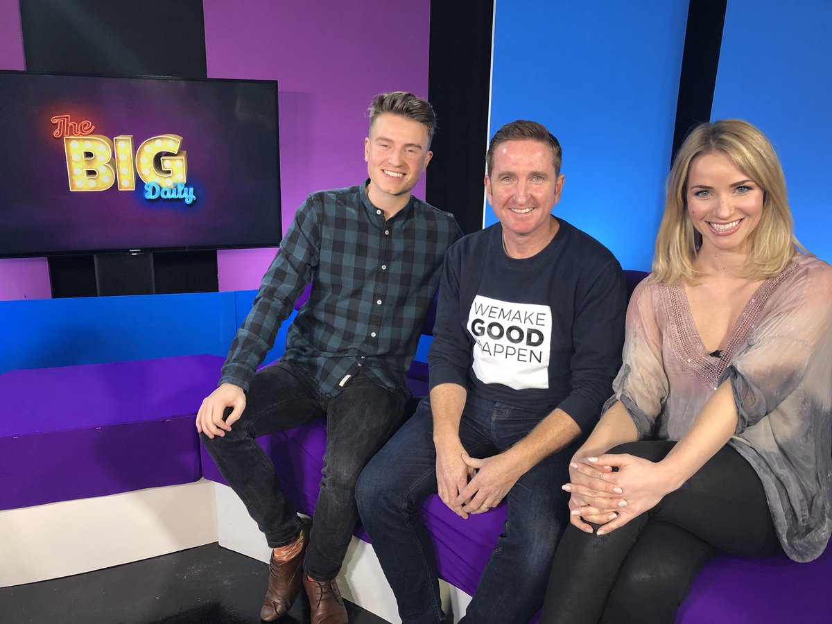 CoachCallanan's tweet photo. BIG thanks to Made TV crew for having me on to talk #WeMakeGoodHappen @WeMakeGoodHappn #Tenner4Good #GivingTuesday π https://t.co/DbIALXFPQA