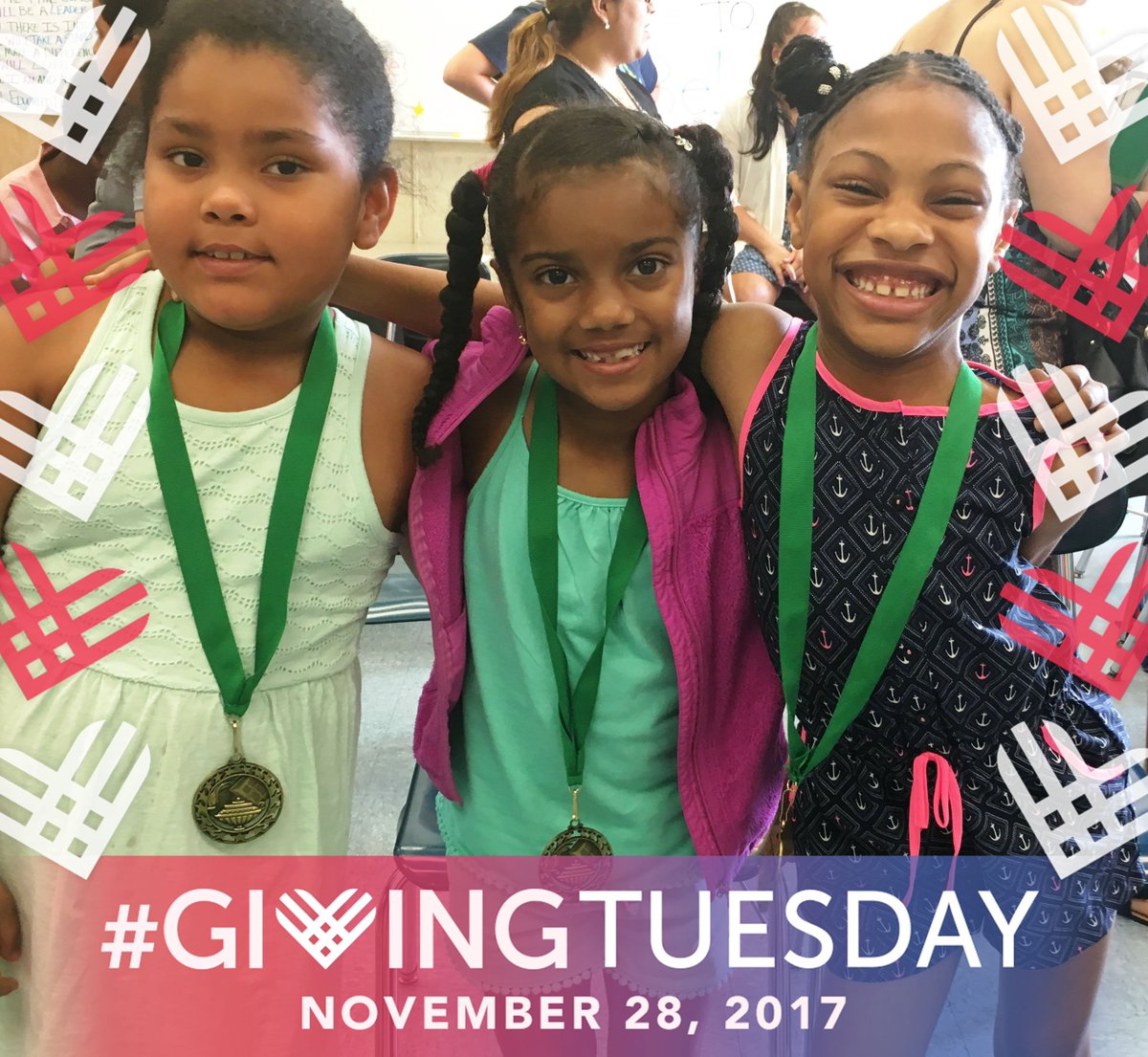 bellxcel's tweet photo. BELL is already reaching thousands of scholars across the country, but we are aiming to reach even more scholars with the #BELLpowered programming needed to excel! Will you help us reach further by making a #GivingTuesday gift? Visit https://t.co/EdUzo6aqgl to make a gift today! https://t.co/nQotqprvct