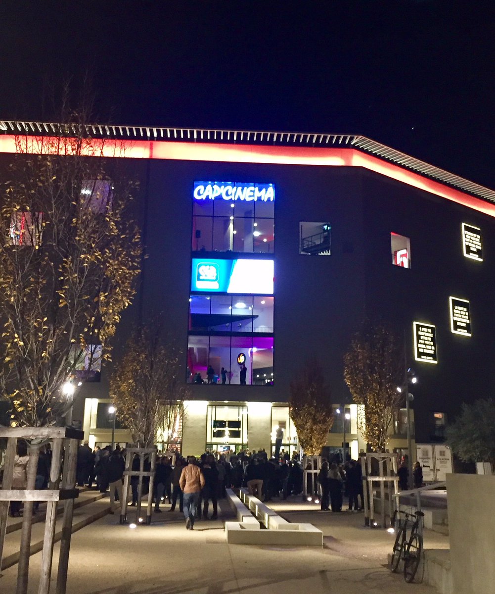 C_PACHABEYIAN's tweet photo. #ChaqueJourEtreBien c'est aussi découvrir le nouvel Eden du 7 ème Art nîmois😎🎬 . #CapCinema @nimes 👏🏻 https://t.co/O7B3NLsXcz