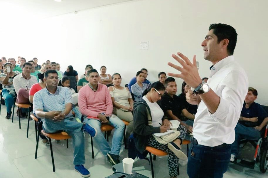 Transforma_Dig's tweet photo. "La tecnología es el mejor aliado del progreso en las regiones" @Rivierh en el 3er #MiPymeRegional que realizamos en #Mocoa con el apoyo de @ccputumayo @AlcaldiadeMocoa @gobputumayo. https://t.co/857HCSowOY