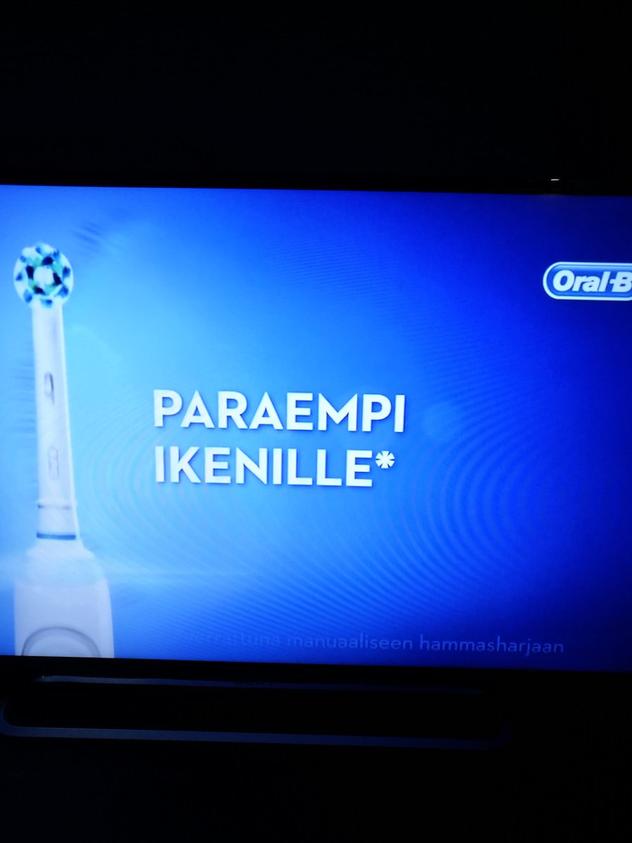 kivilompolo_m's tweet photo. Sattuu niitä #virhe itä muillekin. Hetken mietin, että enkö osaakaan lukea. #kiroitusvirhe #mainos https://t.co/0sXmmDv9Wq