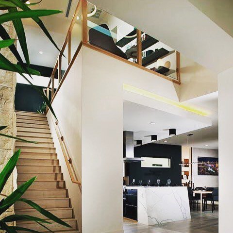 bobbyberk's tweet photo. Here is another shot of the modern kitchen I designed in Las Vegas for my favorite clients. The angled waterfall island is everything!
.
.
.
#kitchendesign #kitchen #kitchenremodel #renovation #interiordesign #interior #interiordesigner #pardeehomes #las… https://t.co/5vN1CcAfwY https://t.co/fl3eLGTFBi