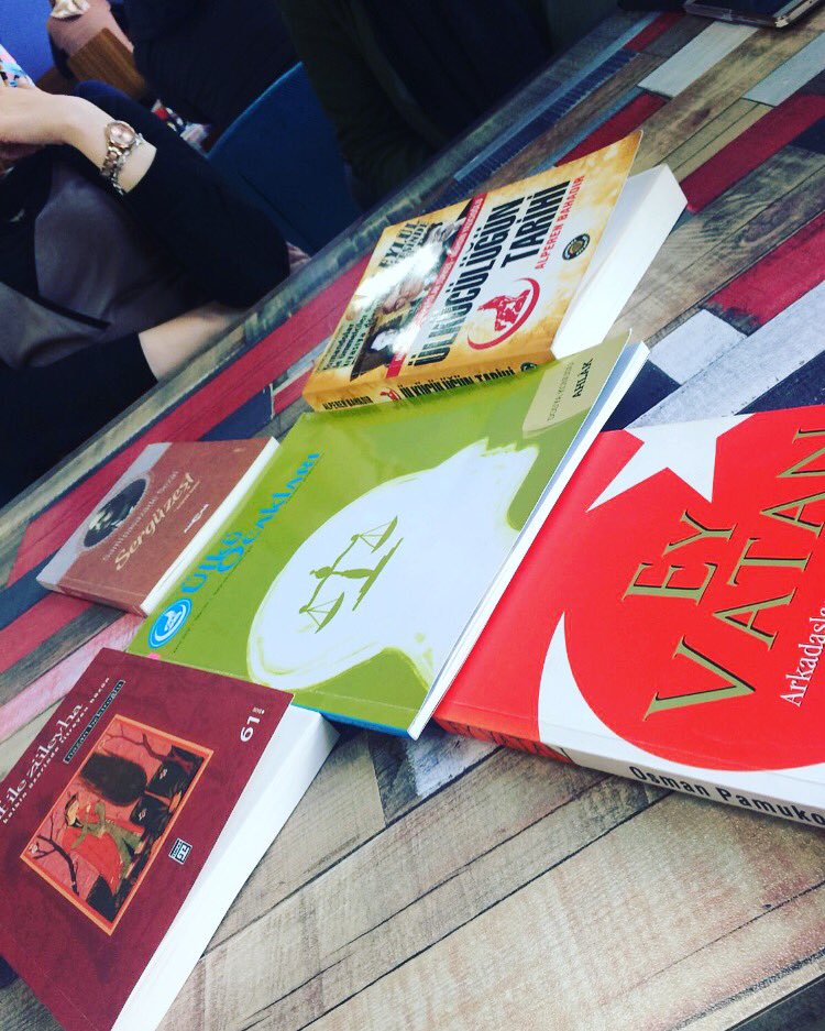 “Dünden Bugüne Ülkü Ocakları” konulu seminerimizi yapıp ardından kitap okuma etkinliği düzenledik.