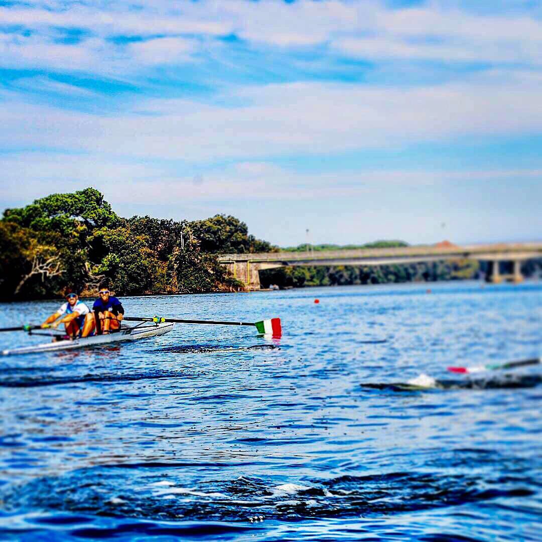 Ogni volta che sfidiamo i nostri limiti diventiamo più sicuri, più forti. Perché finché qualcuno avrà il coraggio di osare,  ci sarà sempre qualcuno che riuscirà a superare i propri limiti. 👊🏼💪 #martedi #quotes #quoteoftheday #rowing #sabaudia #canottaggio