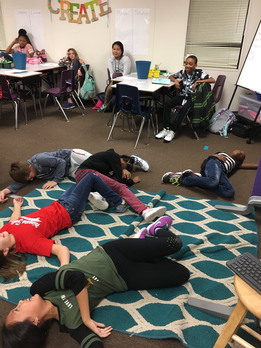 eshanthiet's tweet photo. Using TPR to demonstrate weathering, erosion and deposition! @JanaKnight10 @#WWofMRE https://t.co/B8Z7an6TsQ