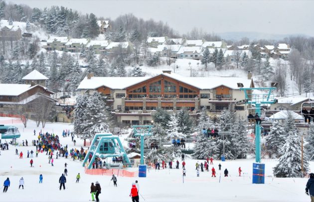 NewYorkFamily's tweet photo. You and your little snow bunnies will love hitting the slopes at any of these these 15 resorts near NYC! https://t.co/XMQsub1FWG https://t.co/rlfnw0eIoU