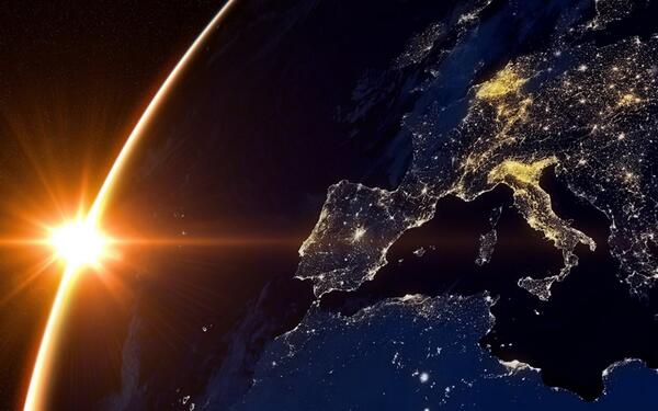 We are entering a new planet, the digital planet on which there will be no room for intermediate jobs, jobs for politicians, estate agents, middle management, etc. #Internet #ConnectedWorld