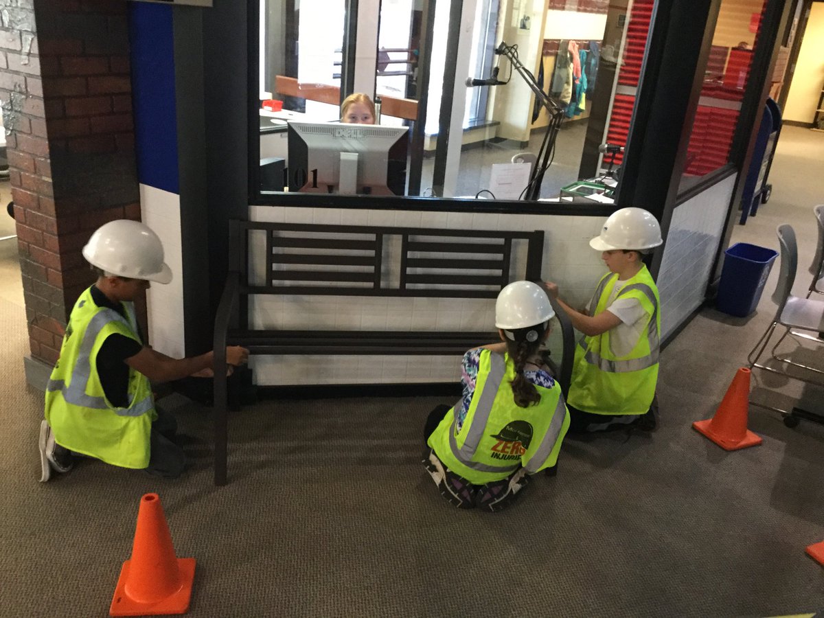HC5thGrade's tweet photo. #BTconstruction https://t.co/e58Gymy0KY