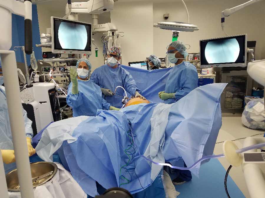 See how <a href="/UCSD_Colorectal/">UCSD Colorectal</a> chief Sonia Ramamoorthy is using 3D imagery and virtual reality to make surgery safer, more effective and precise health.ucsd.edu/news/topics/qu… See her live Dec. 13 <a href="/fleetscience/">Fleet Science Center</a> rhfleet.org/events/video-g…