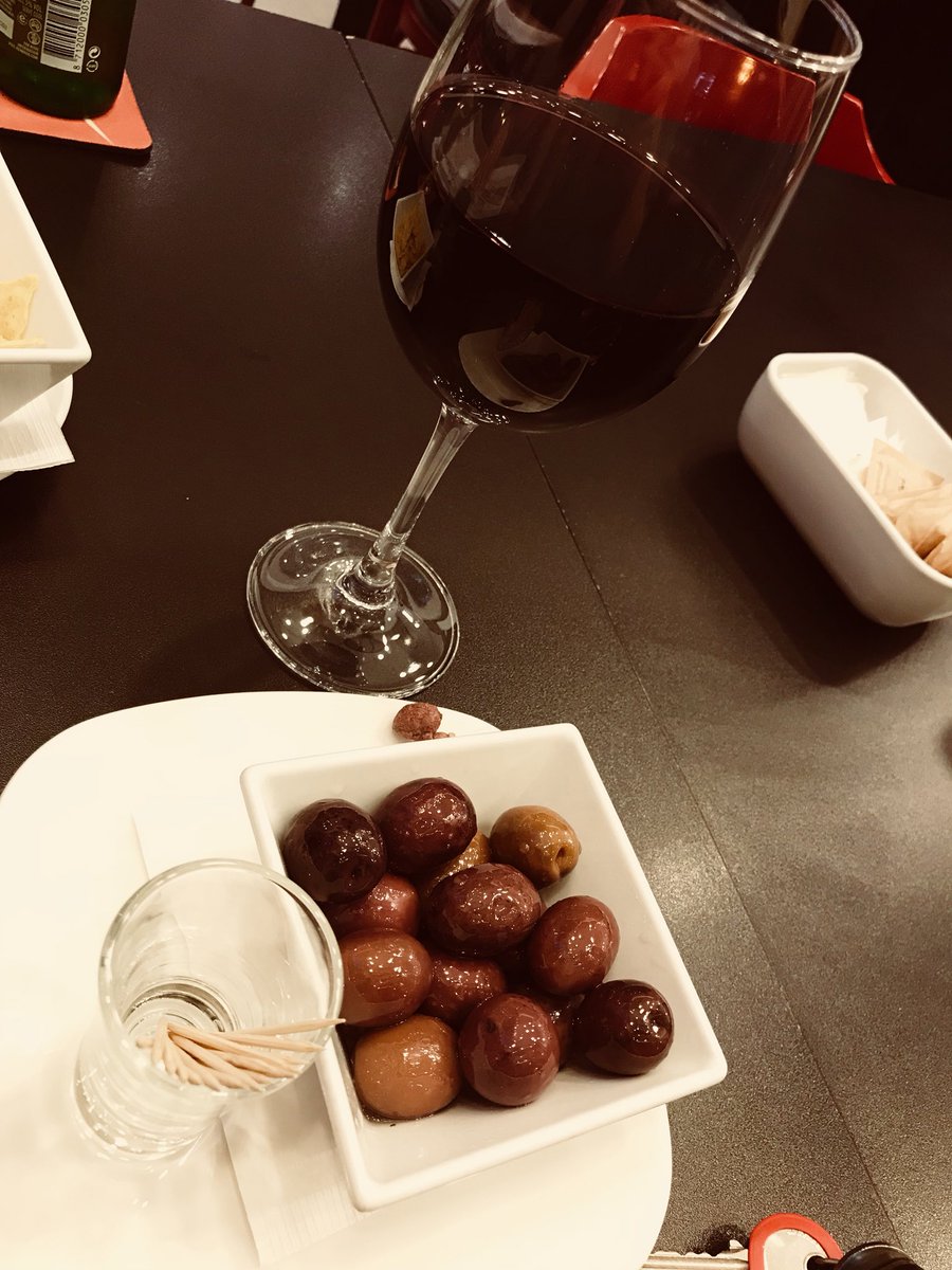 maltafoodtours's tweet photo. Bar snacks are fine in @vagorestaurantcafe we love our after work aperitif! #unwind #vagorestaurant #redwine #olives #love #happy #midweek https://t.co/LxNtEAM61e