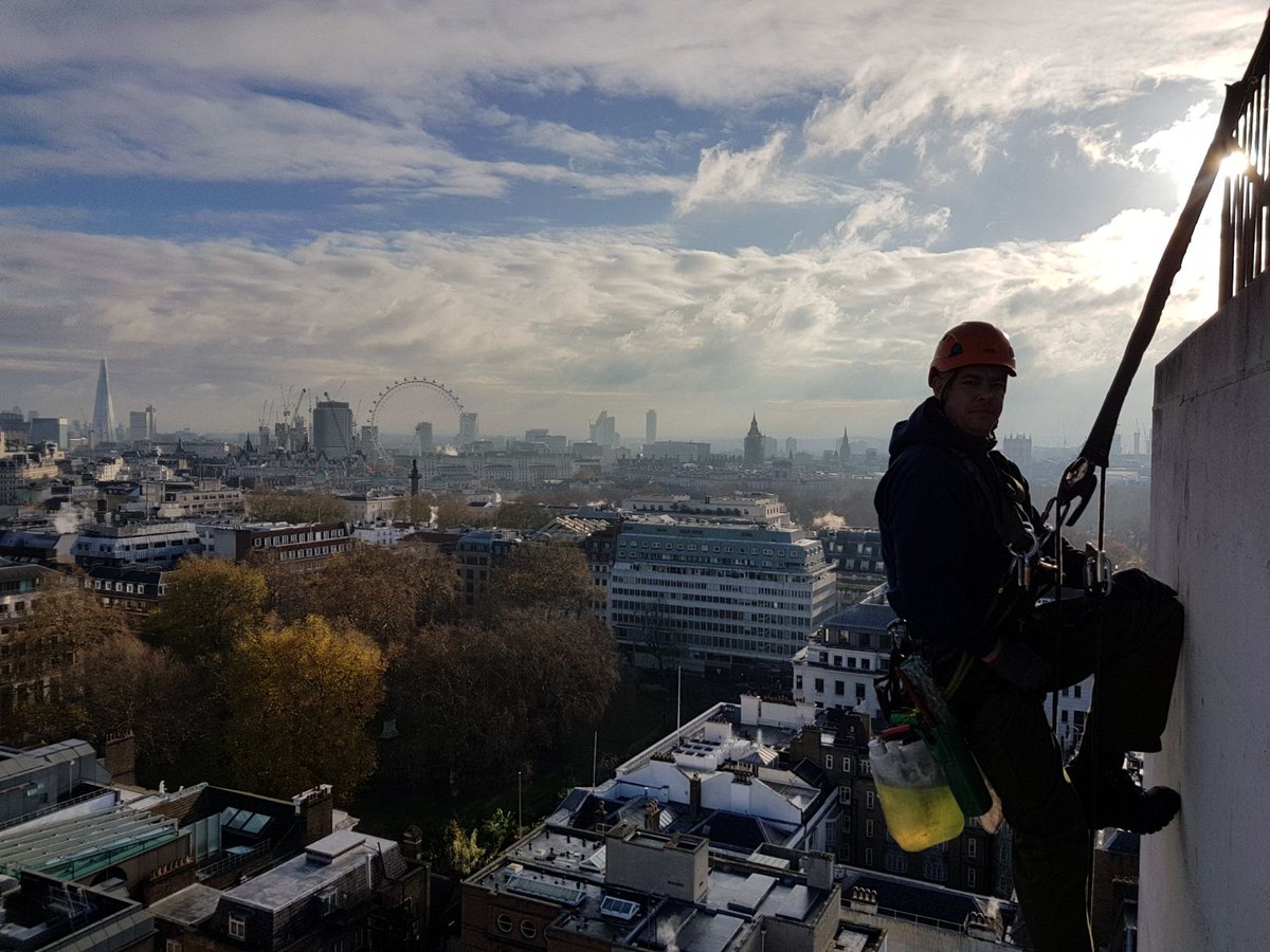 Rope_Monkey_'s tweet photo. #London #WorkingAtHeight #HBro https://t.co/yetuXiB7YY