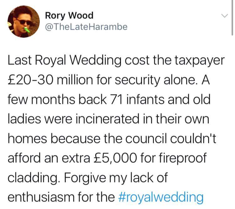 Scotty_2_Hot's tweet photo. Food bank use growing massively under the @Conservatives 
Poor getting poorer, but I hope the ring was pretty! #dontcare https://t.co/mQ7RAXDlP2