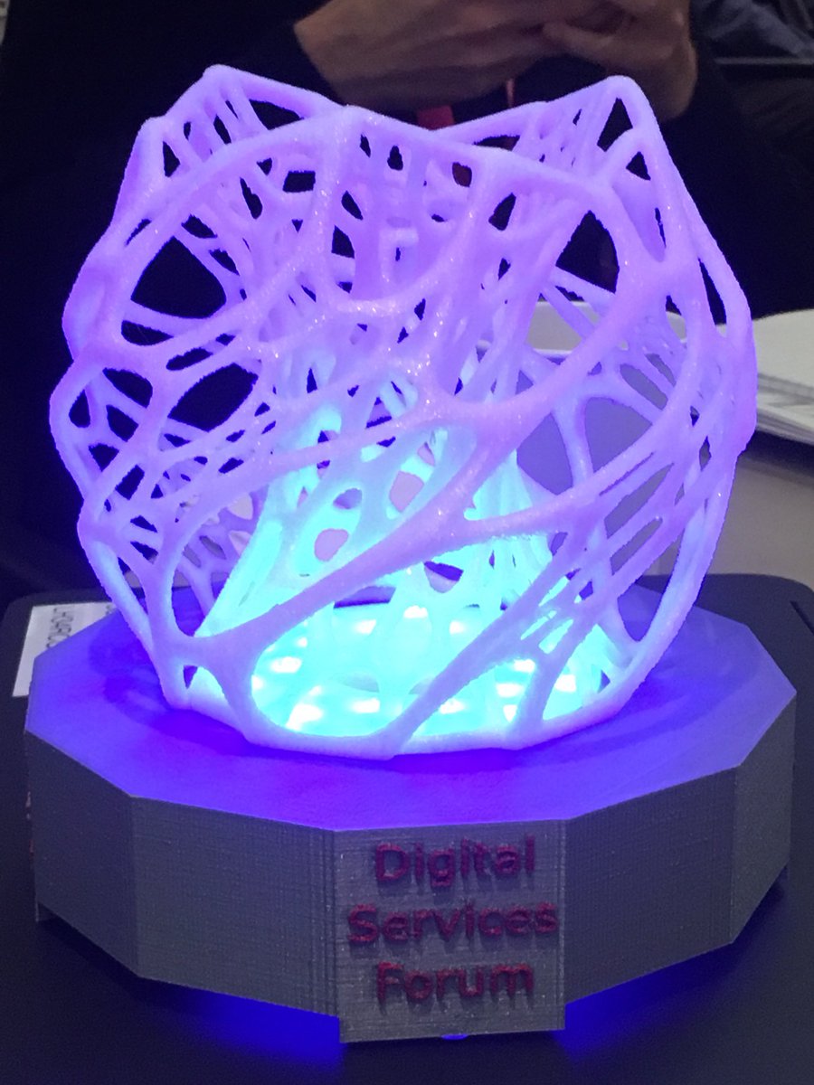 CRAMGN_RMGARC's tweet photo. Thank you very much to the organizing committee of the CRA Digital Services Forum for inviting the #MGNRMG to attend! // Merci beaucoup au comité organisateur du Forum des services numériques #CRA_Digital #ARC_numerique https://t.co/fQFfB6tbi3