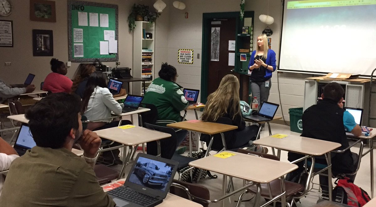 BrenhamHSNews's tweet photo. Thanks, Ms. Branton, for talking to the Business English students today about Google extensions and apps. #gettingproductive @JoeChandlerBHS @BrenhamISD @BrenhamHS @BISDwiredTeam https://t.co/enHxr9VJb8
