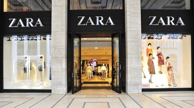 "The workers went into Zara shops in Istanbul, leaving tags inside garments that read: 'I made this item you are going to buy, but I didn’t get paid for it.'" 😧 <a href="/ZARA/">ZARA</a> #fastfashion bit.ly/2zJFazG
