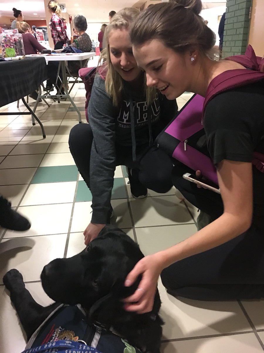 MHWomensShelter's tweet photo. Student @MHCollege loved meeting Mulder from @medhatpolice today! #vsdog #familyviolenceawareness https://t.co/FIlv8695mE