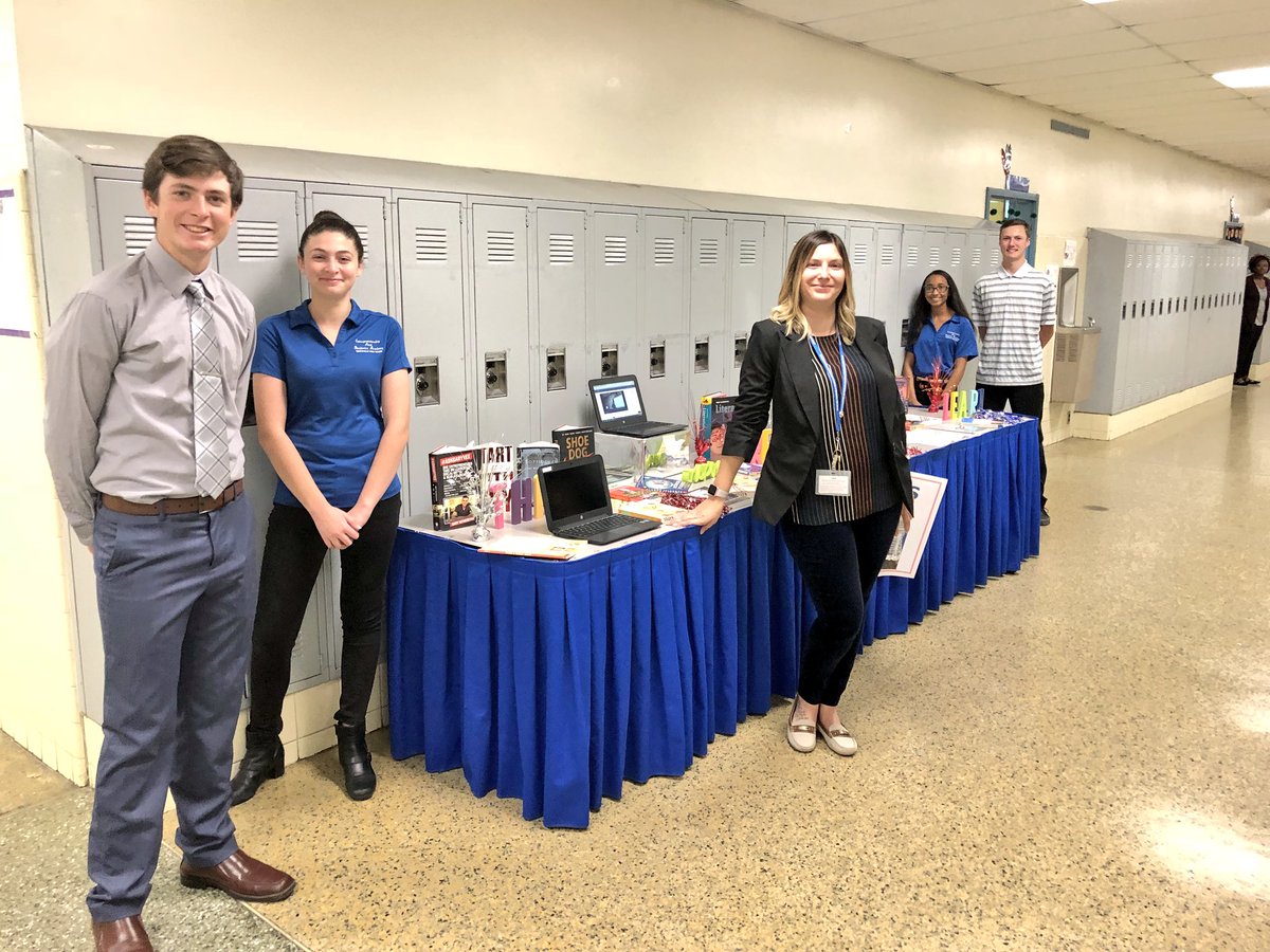 MrsALHouchins's tweet photo. So much fun tonight showcasing all the EBA has to offer! #EBAproud @KempsAcademy https://t.co/4VjKUsSOGz