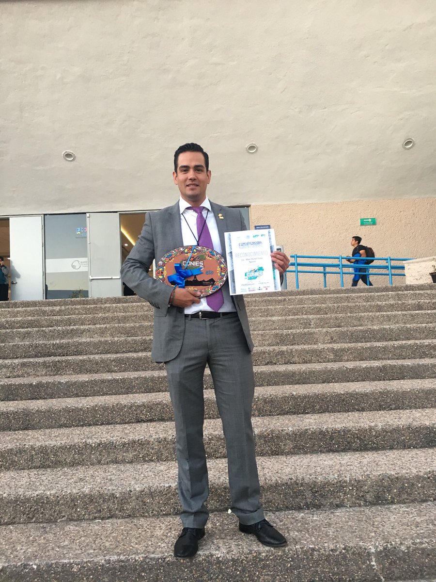 AllanLeon_'s tweet photo. Los jóvenes emprendedores tienen en sus manos la fórmula para el crecimiento de nuestro país. Ser jurado en el #CONIES2017, me confirmó que sólo con innovación y estrategia, será posible generar la transformación que México demanda. #SoyUTyP
#CiudadanosQueTRANSFORMAN https://t.co/4Fb46YT2US