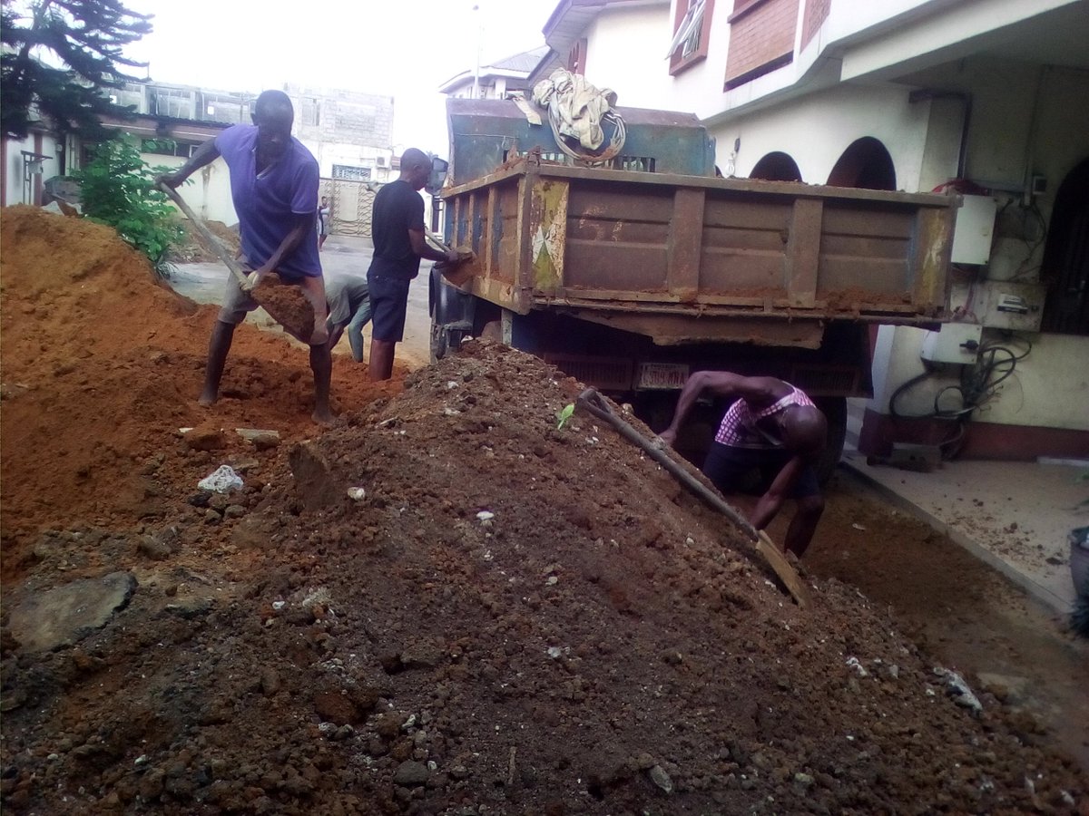 callbob_ng's tweet photo. Constructing a new sewage system and water reservoir for a top-end estate in G.R.A. Working closely with the landlord, tenants, and property manager to deliver with minimum disruption. #PortHarcourt #CivilWorks
#PropertyMaintenanceService #CallBob https://t.co/B1Vm6UfCUi